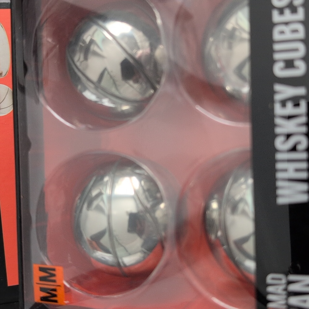 Mad Man Whiskey Cubes - Picture 4 of 4